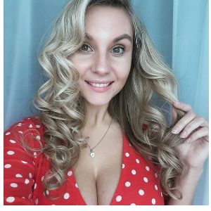 Bianca_Bee_Jones